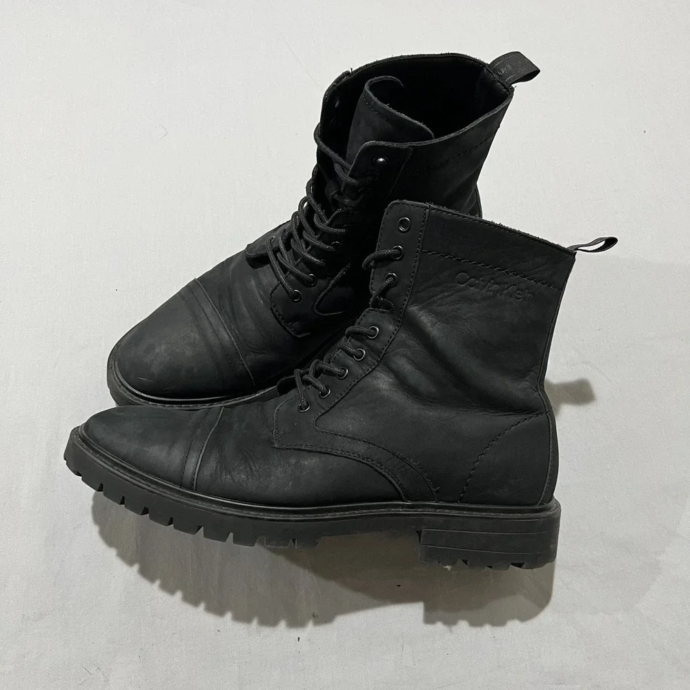 Calvin Klein Lorenzo Mens Black Suede Leather Lace Up Lug Sole Combat Boots 10
